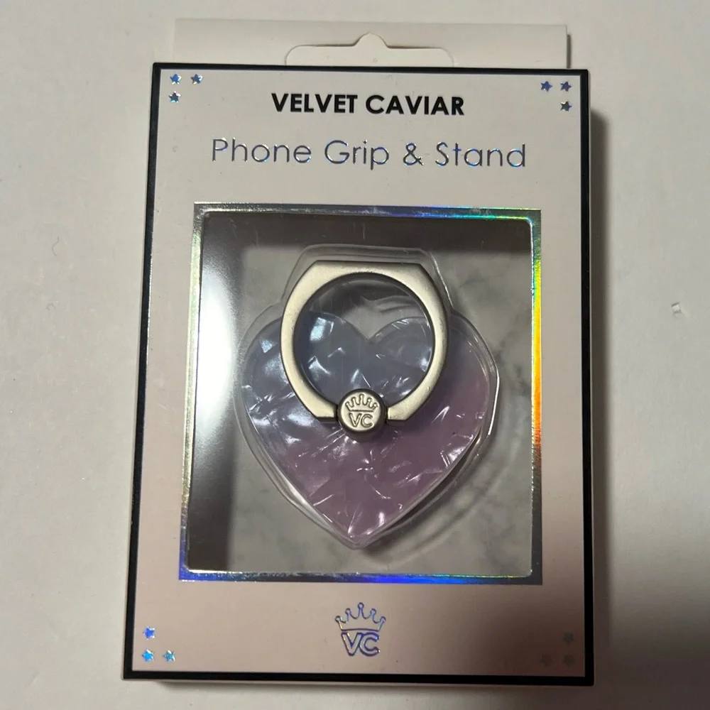 Velvet Caviar Heart Phone Grip and Stand